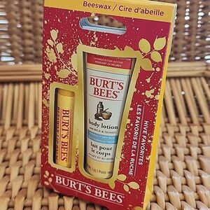 Burt's Bees 2 Piece Pack Lip Balm & Milk & Honey Body Lotion
